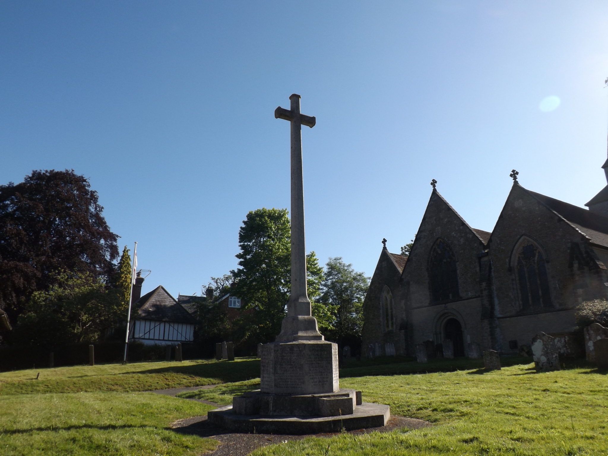 GODSTONE War Memorials Online